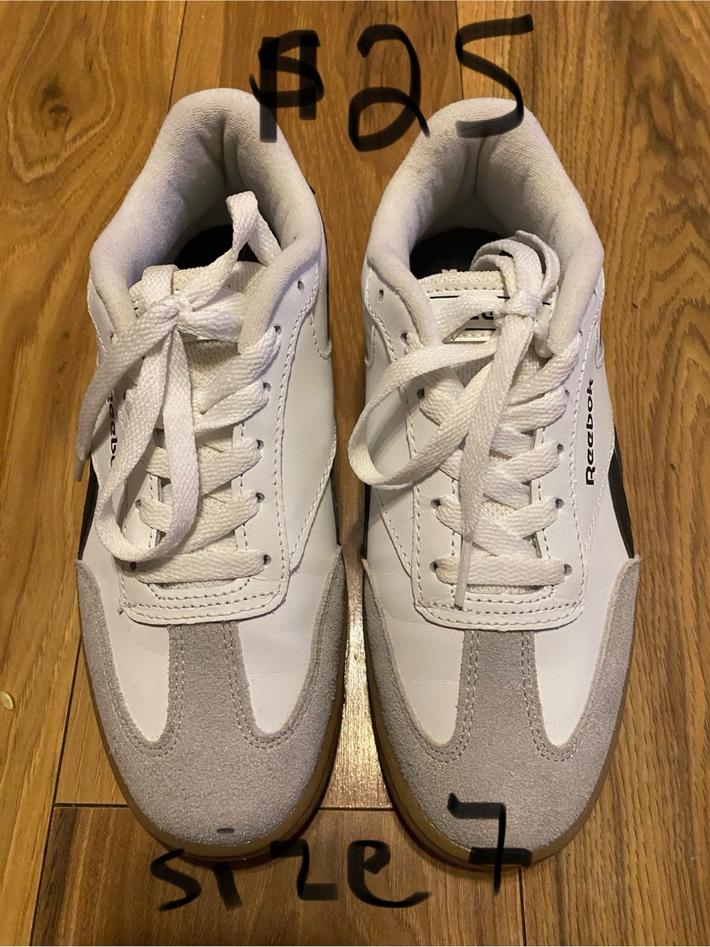 Reebok Womens Classic White & Gray Low-Top Sneakers